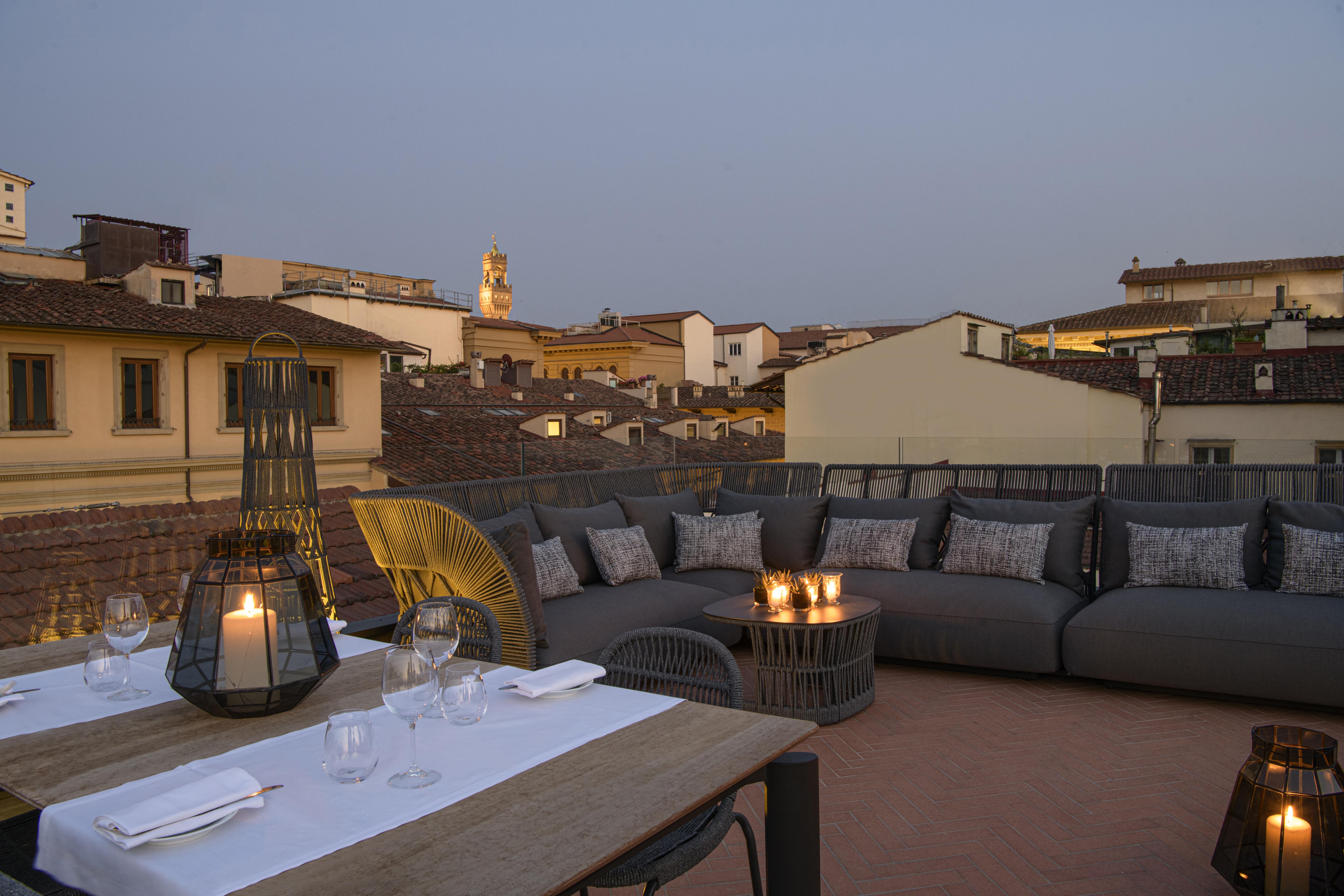 فندق هيلفيتيا آند بريستول فيرنزي - ستارهوتلز كوليزيوني فلورنس المظهر الخارجي الصورة Rooftop terrace