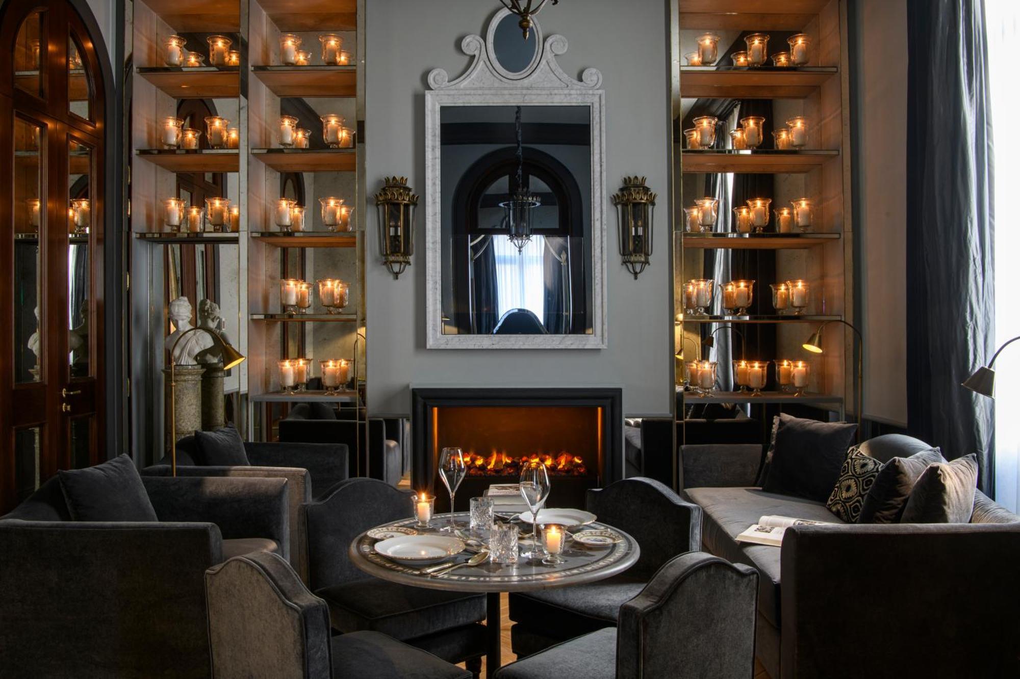 فندق هيلفيتيا آند بريستول فيرنزي - ستارهوتلز كوليزيوني فلورنس المظهر الخارجي الصورة The fireplace at the restaurant